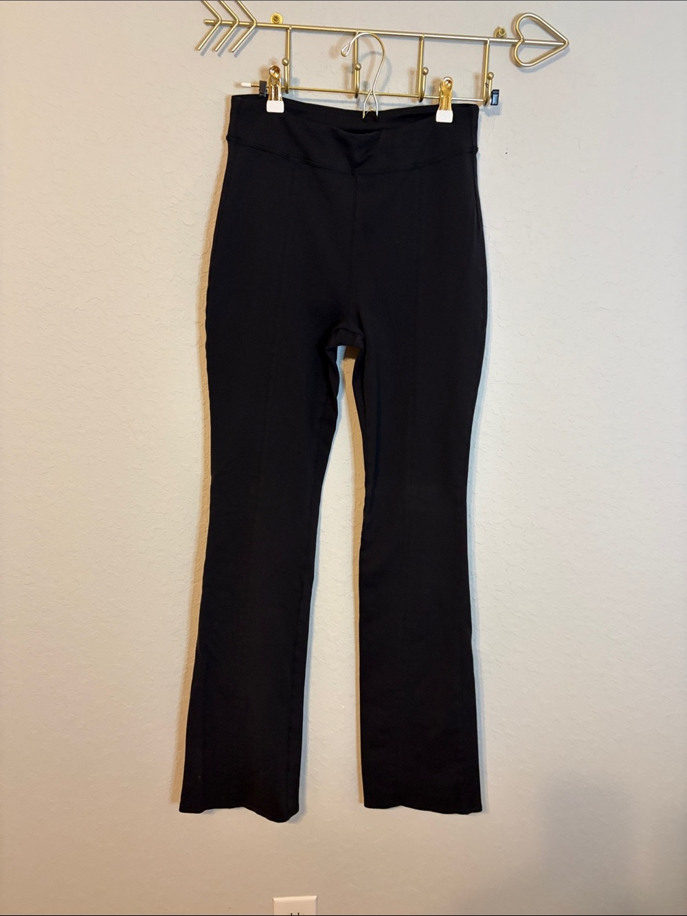 ALO Airbrush High-Waist Flutter Legging Women's Size large - Picture 4 of 4